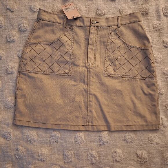 NWT Sz 12 Missguided beige denim skirt, contrast stitch - Picture 3 of 12